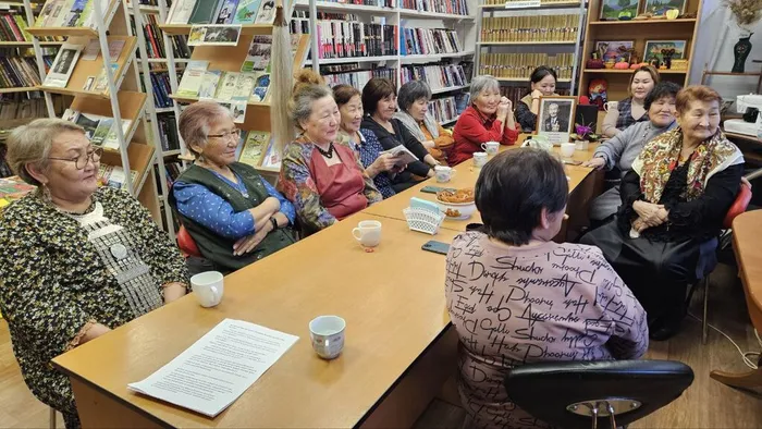 photo_5474287714472496540_y