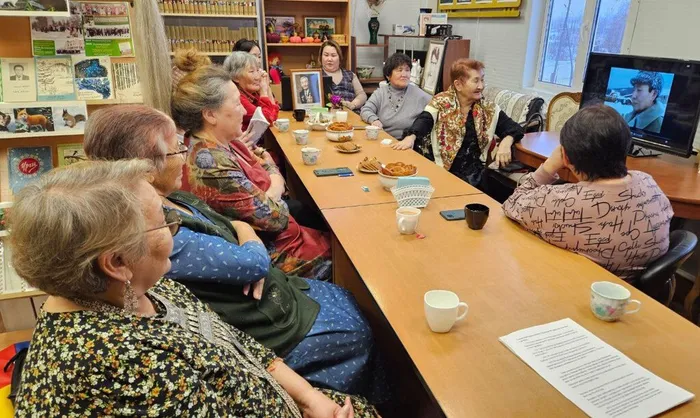 photo_5474287714472496548_y